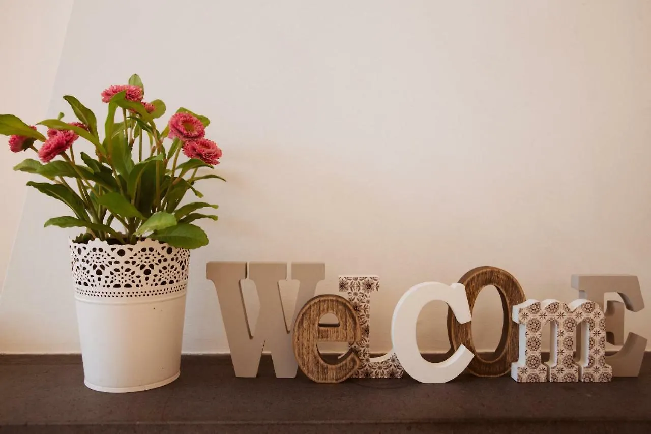 Dimoramuri B&B CTA Bed and breakfast